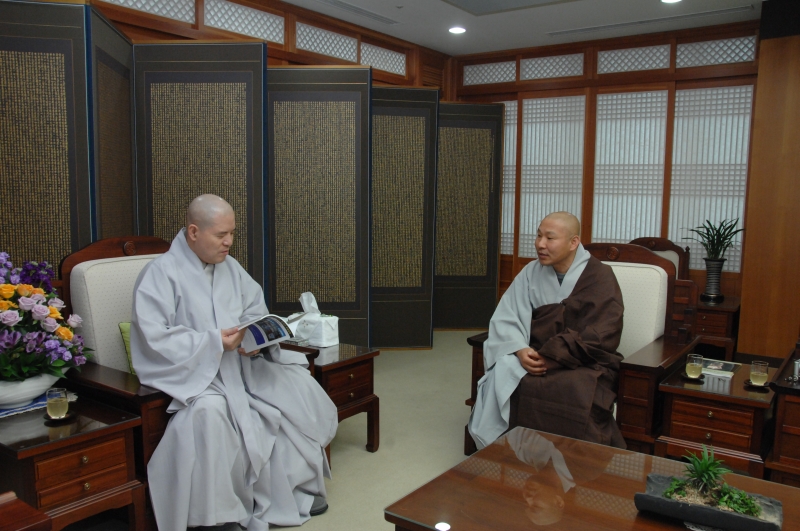 2010.05.18_우즈베키스탄 자은사 주지스님 외 방한단 (15)